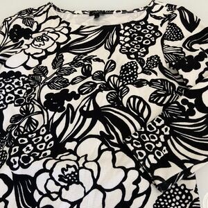 Talbots Floral Print 3/4 Sleeve Knit Top Black White Petite Size P Career Office